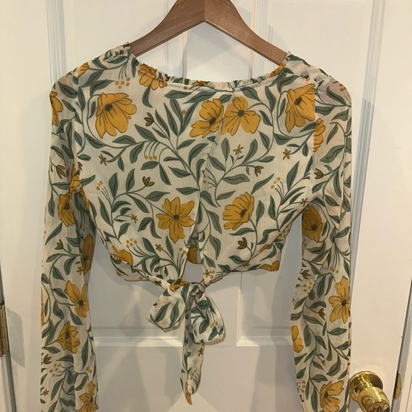 Zara trf collection crop long sleeve yellow flowers - Picture 5 of 5